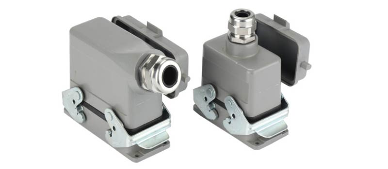 Stainless steel cable gland in heavy duty connector